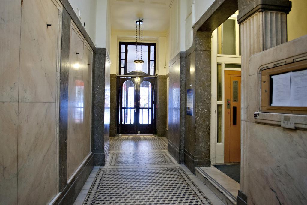 Diana Apartment On Váci Utca Budapest Bagian luar foto